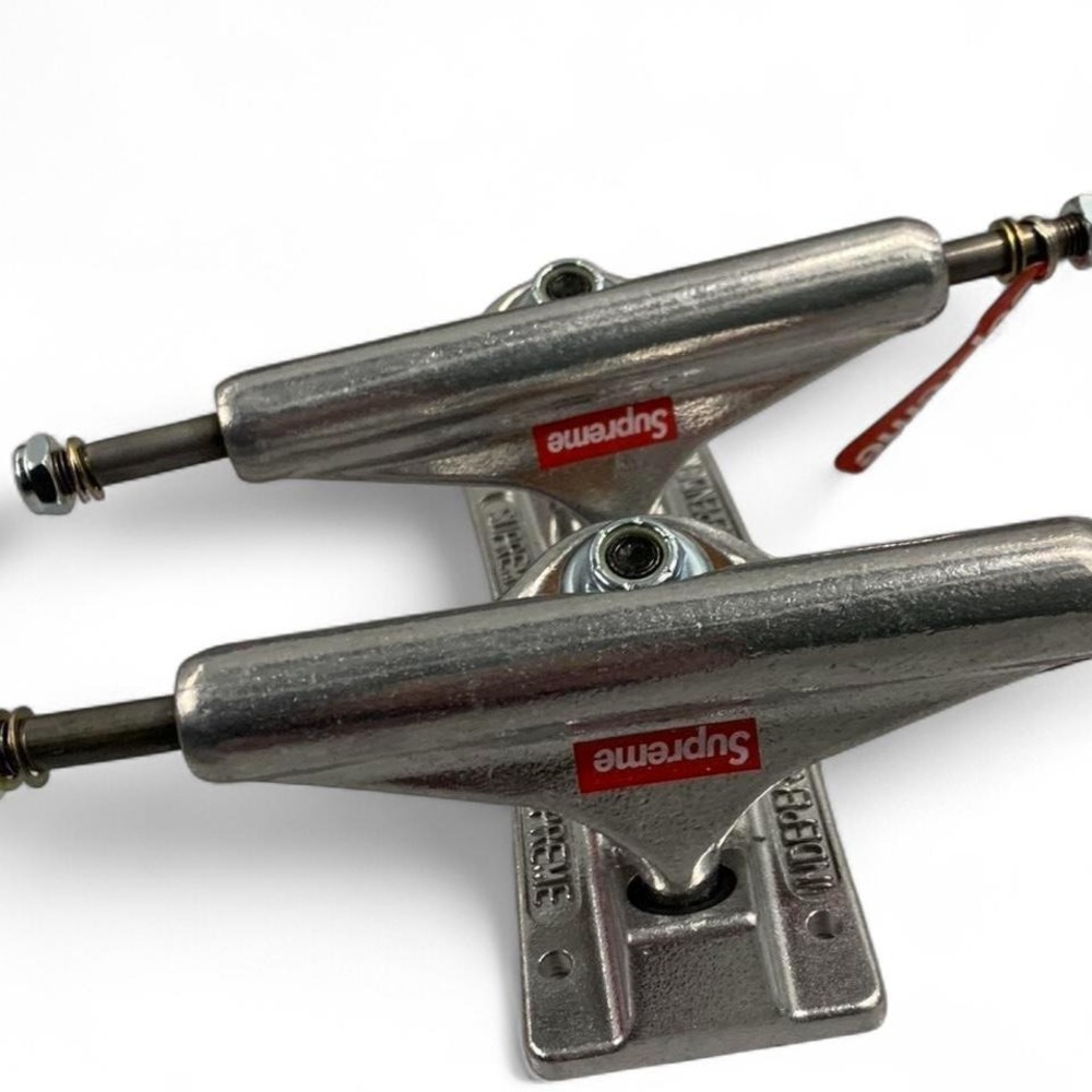 Supreme Independent Stage 11 129 Trucks